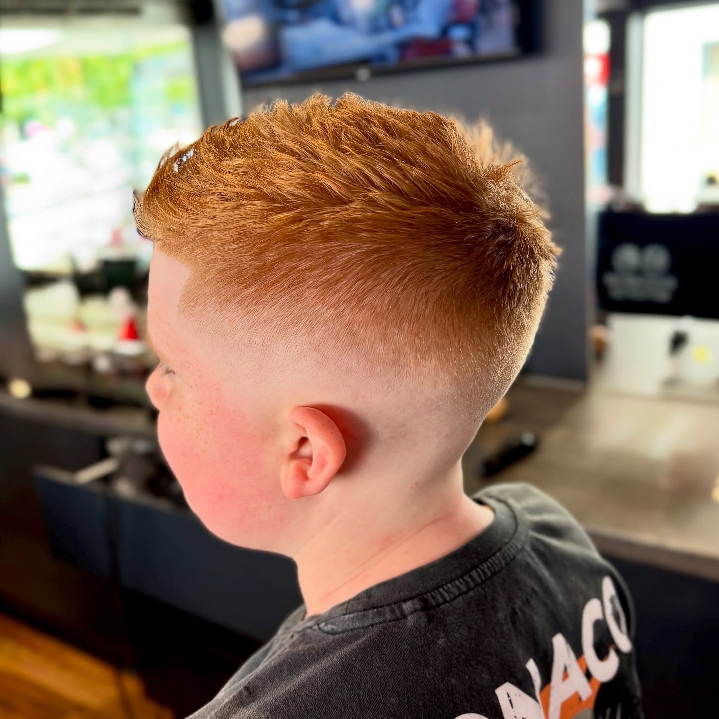 Textured Tapered Cut with Defined Top