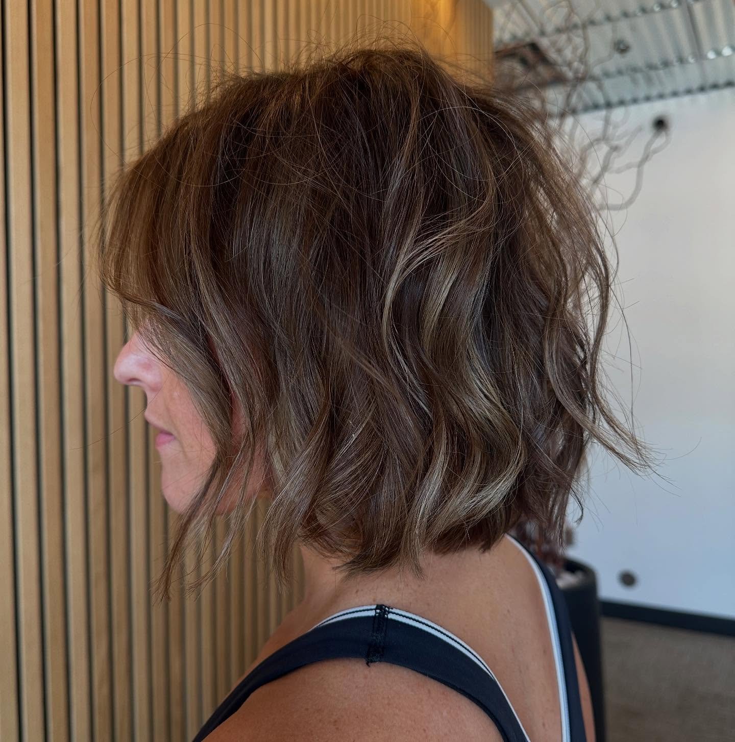Trendy Soft Textured Bob with Subtle Highlights