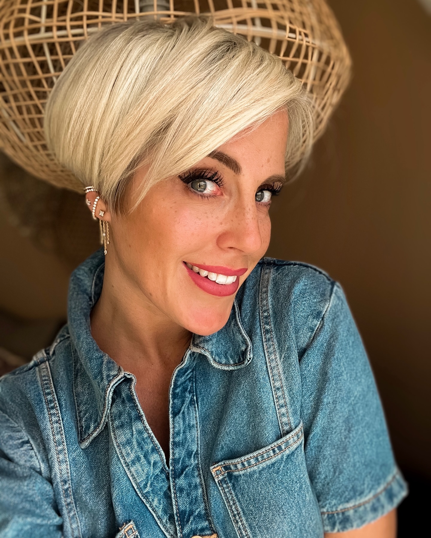 Chic Ice-Blonde Asymmetrical Bob