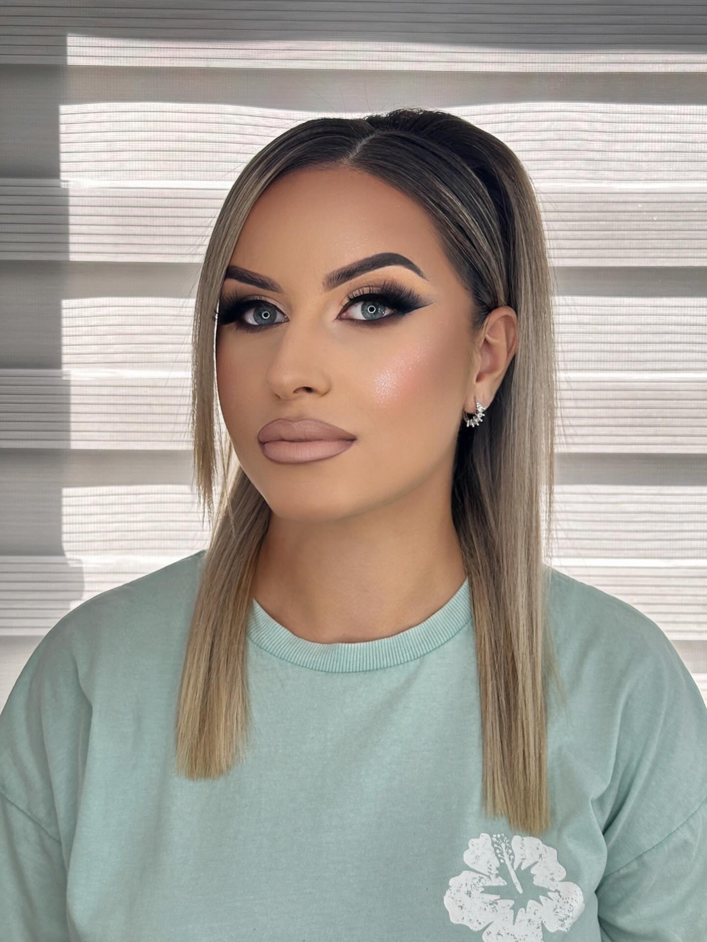 Sleek Ash-Blonde Balayage Lob