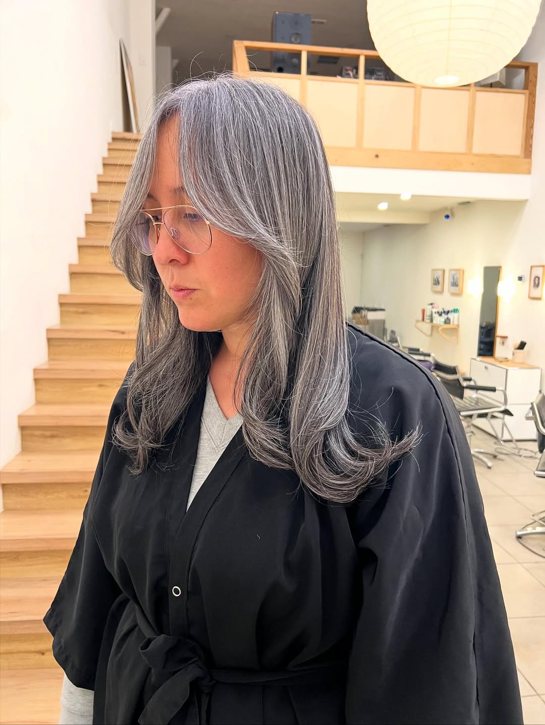 Modern Silver Gradient with Soft Curls