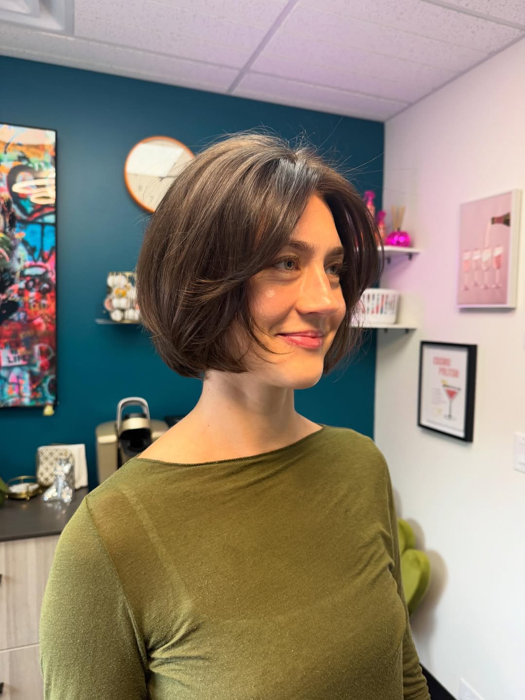 Chic Layered Bob with Subtle Movement