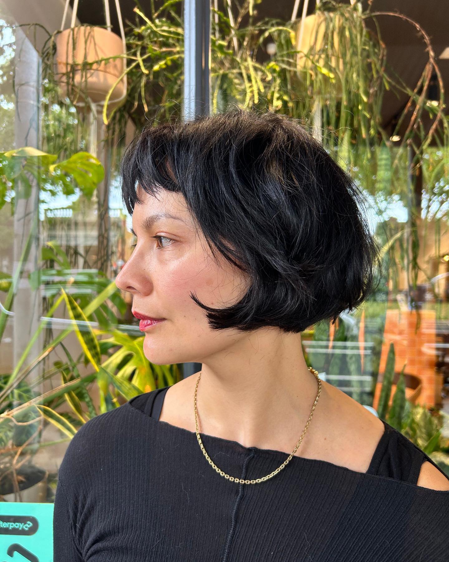 Chic Textured Bob with Subtle Layers