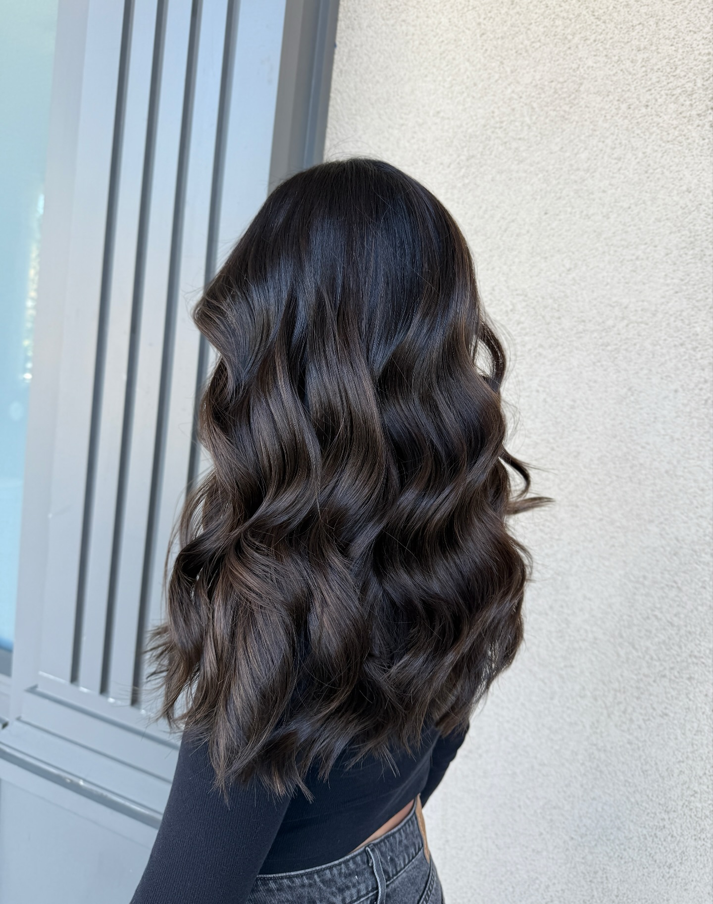 Rich Chocolate Waves with Subtle Dimension