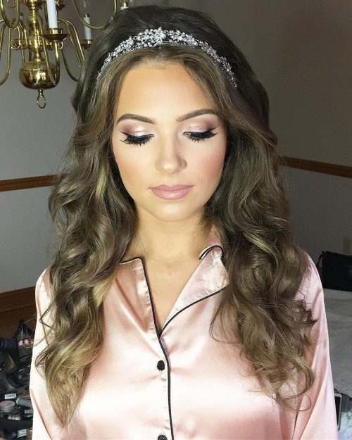 There are tons of glamorous together with fun ways to apparel your pilus downward for whatever occasion 22 Perfectly Gorgeous Down Hairstyles for Prom