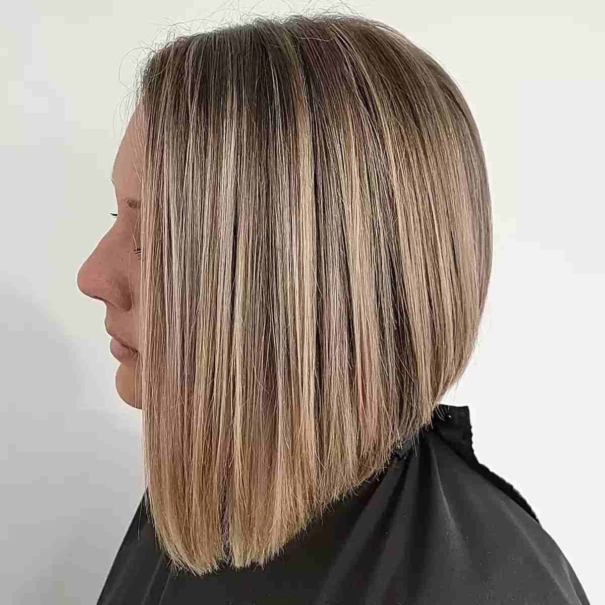 Graduated Bob with Blonde Highlights