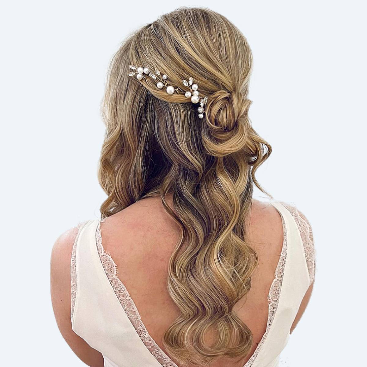 28 Prettiest Half Up Half Down Prom Hairstyles for 2023