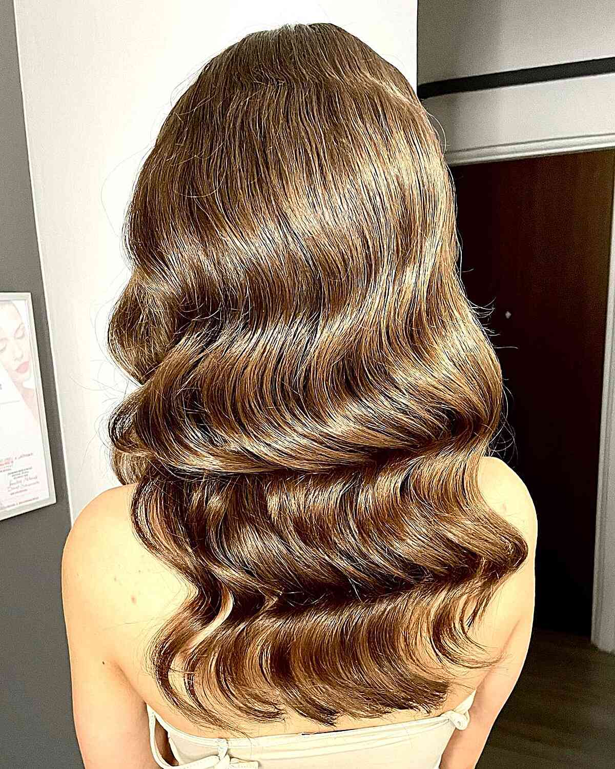 Hollywood-Style Big Waves for Long Hair