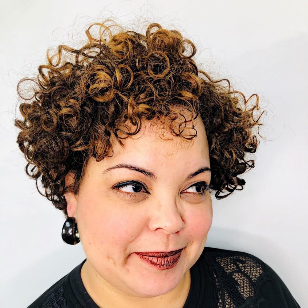 33 Most Flattering Hairstyles for Round Faces of 2019