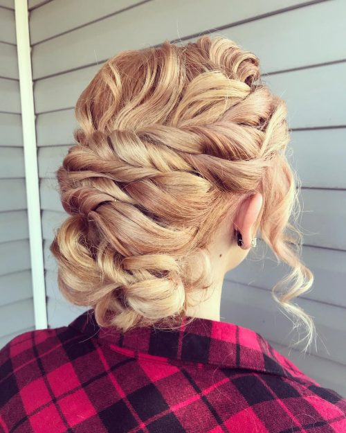 s fourth dimension to figure out how to wearable your pilus 37 Inspiring Prom Updos for Long Hair