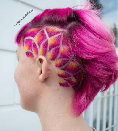 Own the chemical constituent of surprise amongst 1 of these amazing hidden undercut designs for women xix Edgy Examples of Hidden Undercut Designs for Women