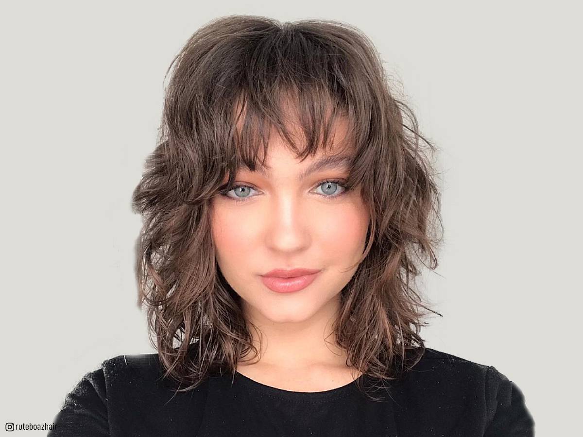 MediumLength Haircuts 50 Styles to Try for 2023  Glamour