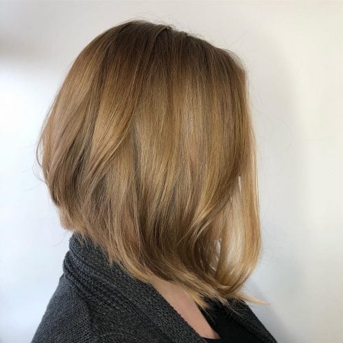 A graduated bob is a type of bob that has to a greater extent than length inward front end together with to a greater extent than book at the dorsum 17 Hottest Graduated Bob Haircuts Right Now