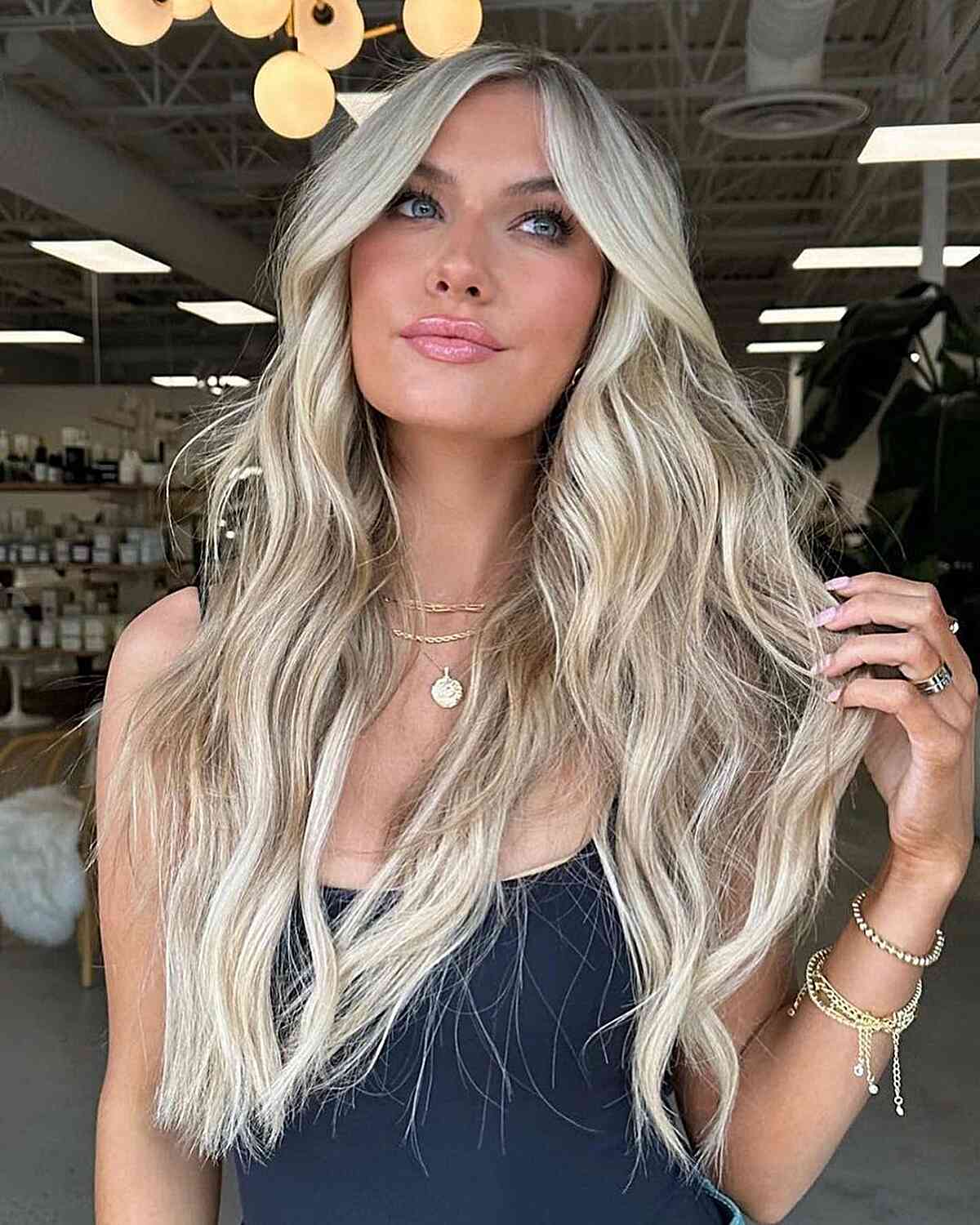 Long-Length Beachy Waves with Side Part
