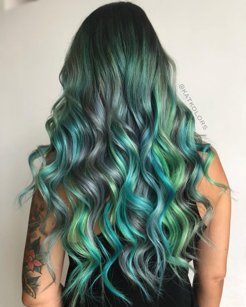 A teal pilus color is a mixture of bluish too light-green colors 23 Incredible Teal Hair Color Ideas You Have to See