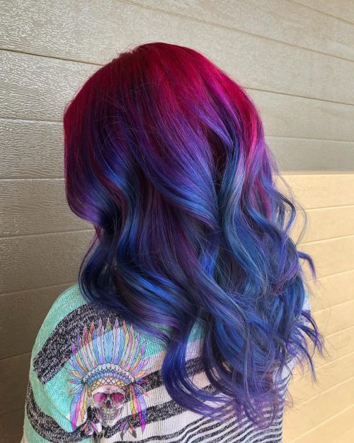 A magenta pilus color has both shades of cherry together with regal blended seamlessly to arrive at an ey fifteen Incredible Examples of Magenta Hair Color