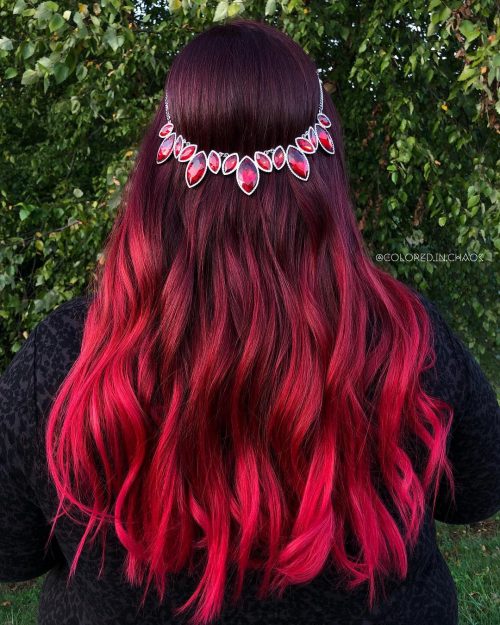 Dark ruby-red pilus transcends the listing of the most pop as well as fashionable fashion colors this yr nineteen Shockingly Pretty Dark Red Hair Color Ideas