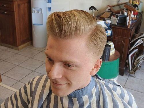 The modern takes on this vintage trend exude storey as well as masculinity 28 Best Pompadour Haircuts Hairstyles for Men