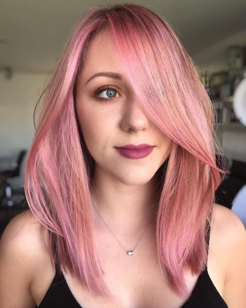 A long bob amongst bangs is a haircut that ends anywhere betwixt the shoulder together with collarbone  22 Chic Long Bob amongst Bangs