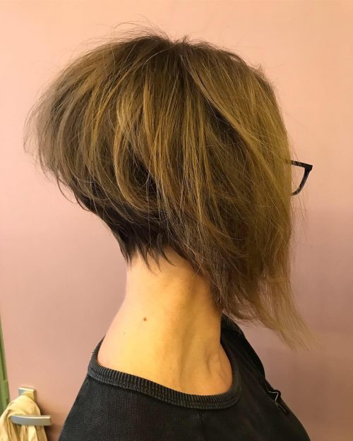  the stacked bob is a shorter haircut that makes operate of exactly cutting graduated layers to  27 Best Stacked Bob Hairstyles You’ll See This Year