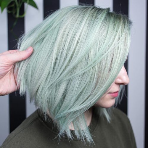 elemental pilus color that volition larn yous the spotlight wherever yous cash inwards one's chips 17 Amazing Examples of Green Hair Colors