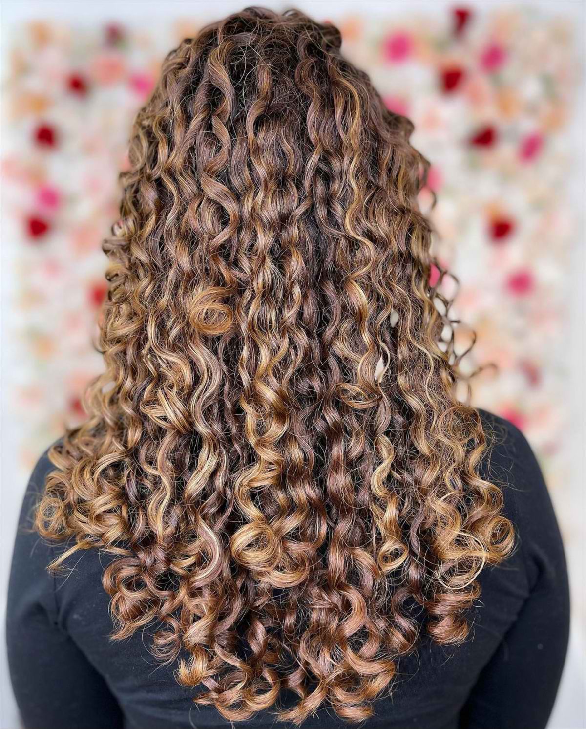 28 Cute Long Curly Hairstyles For 2021 Easy Curly Hair Ideas 