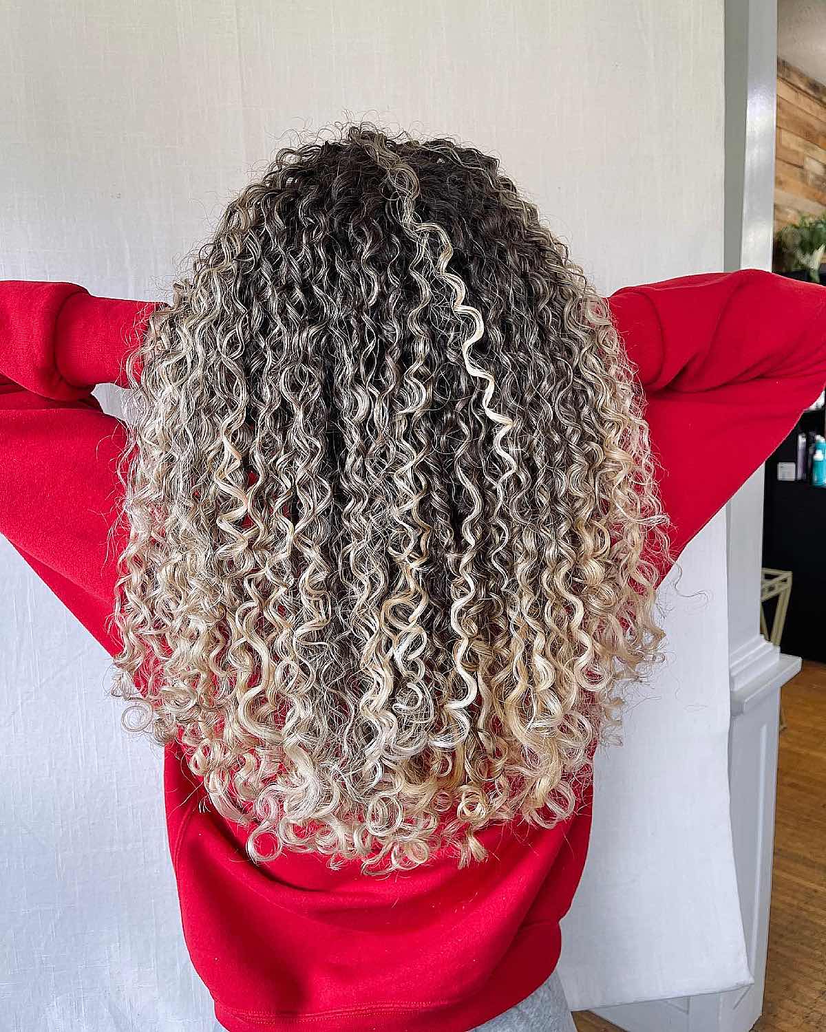naturally beautiful blonde highlights