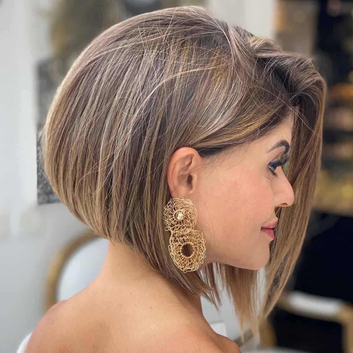 Neck-length inverted bob for for Women Over 40