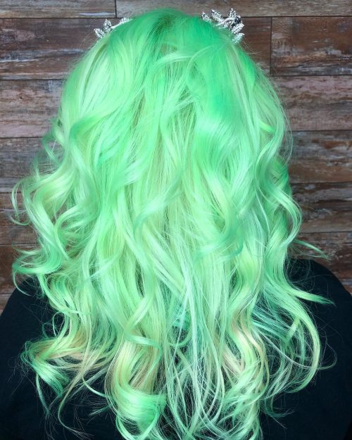 17 Amazing Examples Of Green Hair 2020 Trends