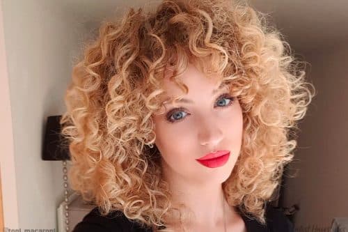 25 Cute Easy Hairstyles For Short Curly Hair