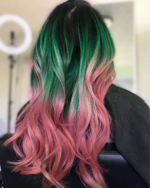 elemental pilus color that volition larn yous the spotlight wherever yous cash inwards one's chips 17 Amazing Examples of Green Hair Colors