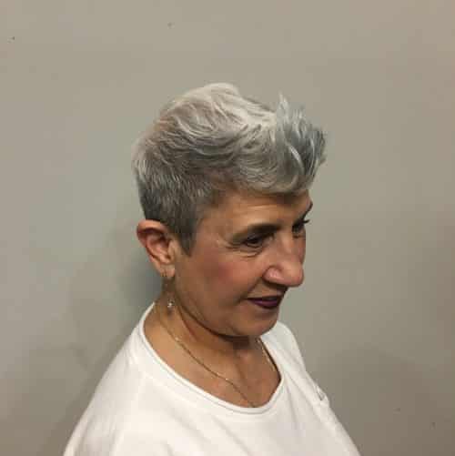 pause expectations that aging women tin alone ain looks which are dull as well as likewise outdated fourteen Most Age-Defying Hairstyles for Women Over 60