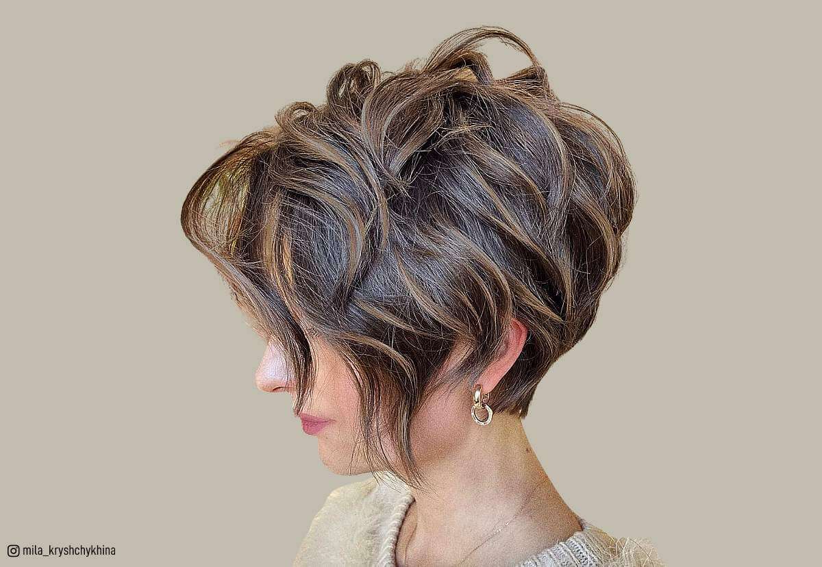 Image of Pixie with highlights hairstyle