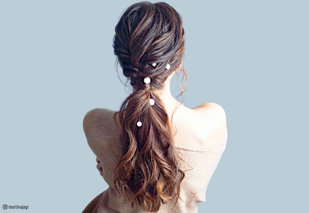 Image of Simple low ponytail hairstyle for dance