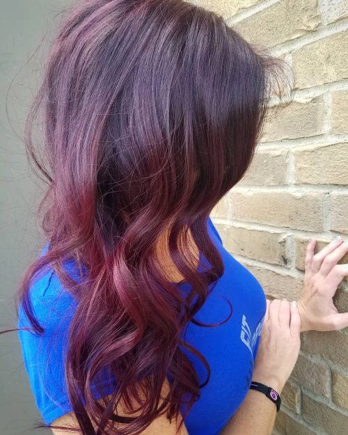 A magenta pilus color has both shades of cherry together with regal blended seamlessly to arrive at an ey fifteen Incredible Examples of Magenta Hair Color