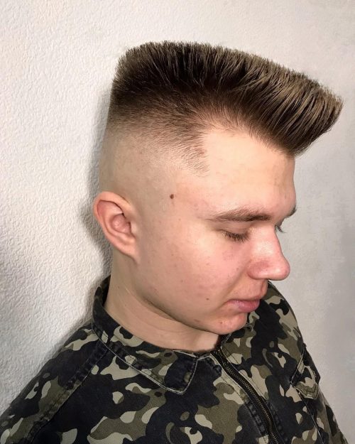 s haircut alongside upright pilus on exceed together with sides that are shaved or tapered curt xiv Coolest Men’s Flat Top Haircuts together with How to Get It