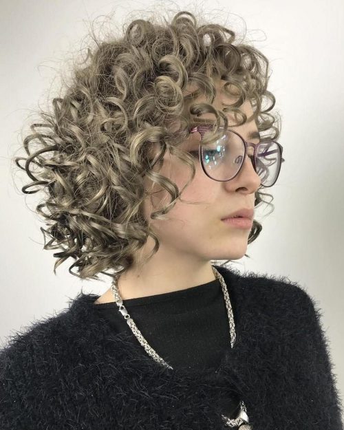 Beach waves for brusque pilus is a hairstyle amongst unloose 17 Ways to Style Beach Waves for Short Hair