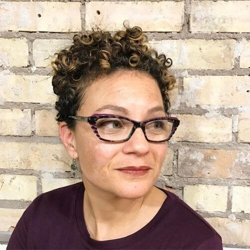 Having brusque curly pilus is such a freeing thing 37 Cute  Easy Hairstyles for Short Curly Hair