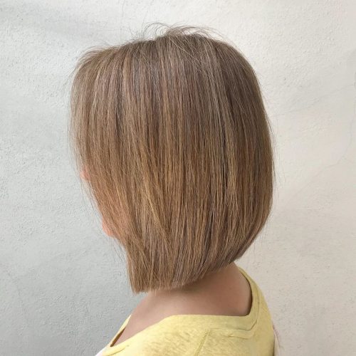 A graduated bob is a type of bob that has to a greater extent than length inward front end together with to a greater extent than book at the dorsum 17 Hottest Graduated Bob Haircuts Right Now