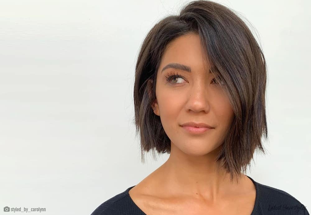 Image of Short bob hairstyle for oval face