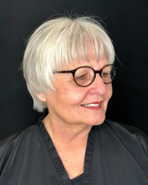 Short Hairstyles For Women Over 50 With Glasses 16 Stylish