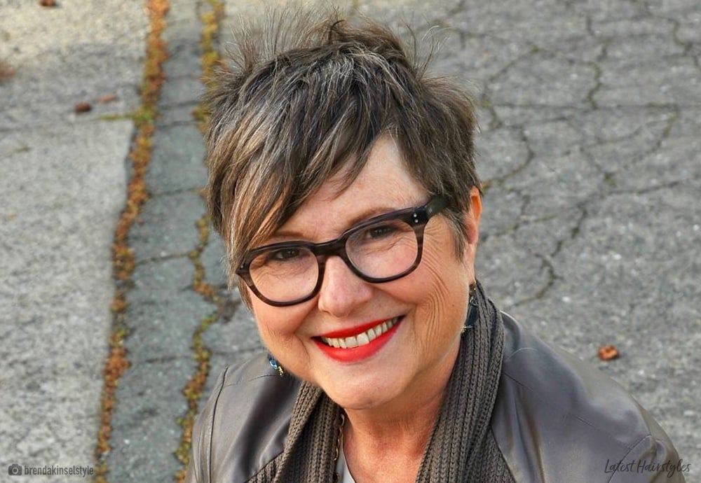 23 Best Short Hairstyles for Women Over 50 With Glasses