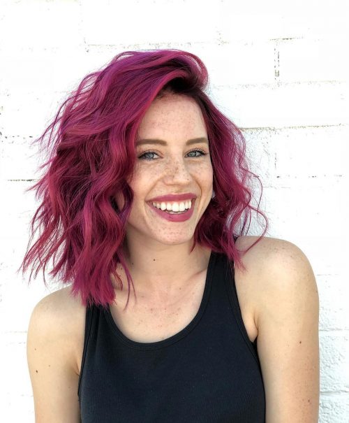 Dark ruby-red pilus transcends the listing of the most pop as well as fashionable fashion colors this yr nineteen Shockingly Pretty Dark Red Hair Color Ideas