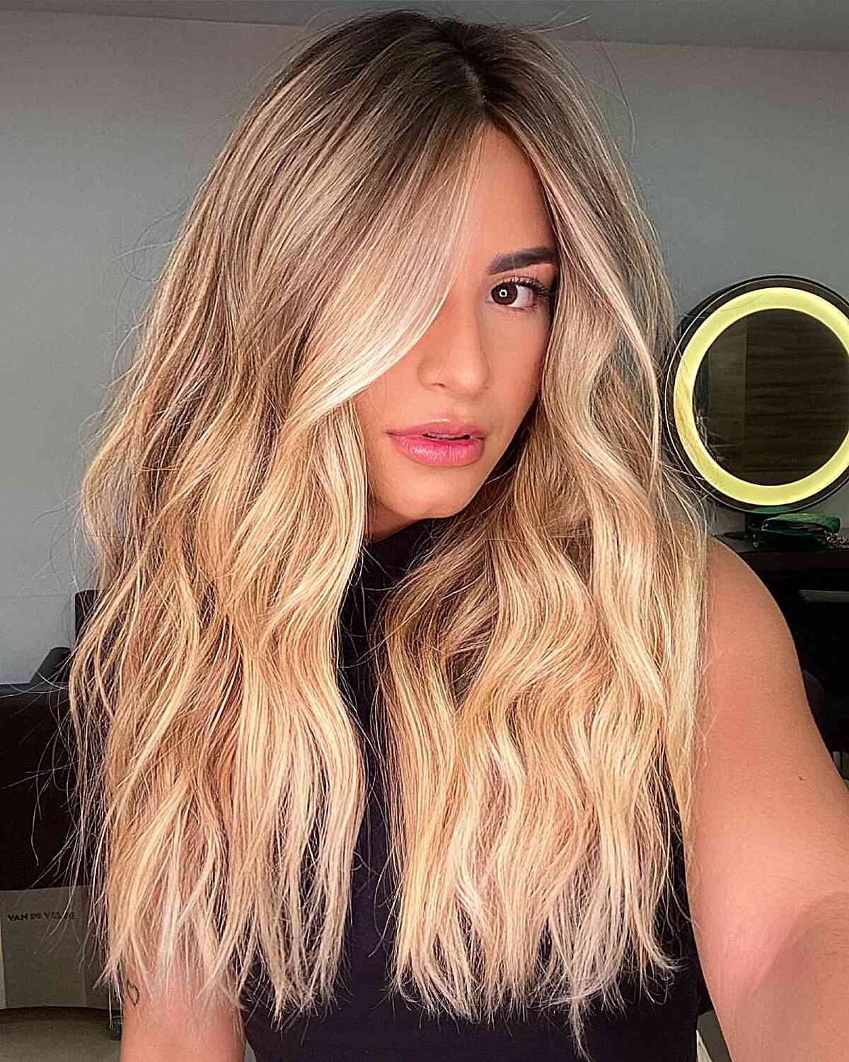 Side-Parted Summer Beach Blonde Waves on Long Tresses