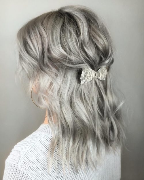 27 Prettiest Half Up Half Down Prom Hairstyles For 2020