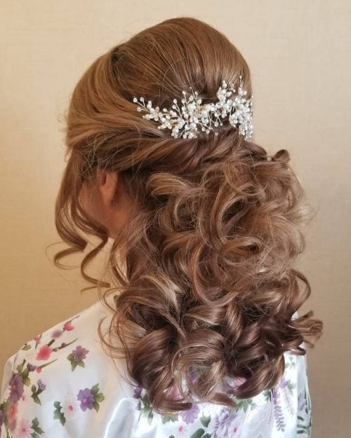 Mother Of The Bride Hairstyles 26 Elegant Looks For 2020