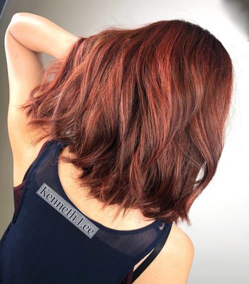 A balayage chocolate-brown pilus color features dimensional highlights paw xx Most Popular Balayage Brown Hair Colors Right Now