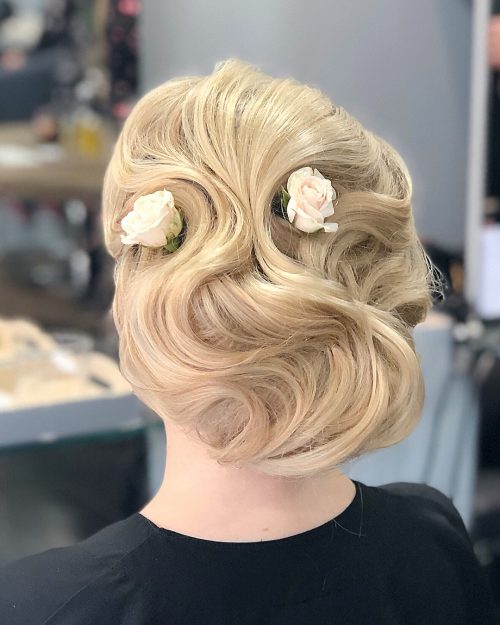 Looking for a novel agency to twist your pilus into shape 21 Super Quick in addition to Easy Updos Anyone Can Do