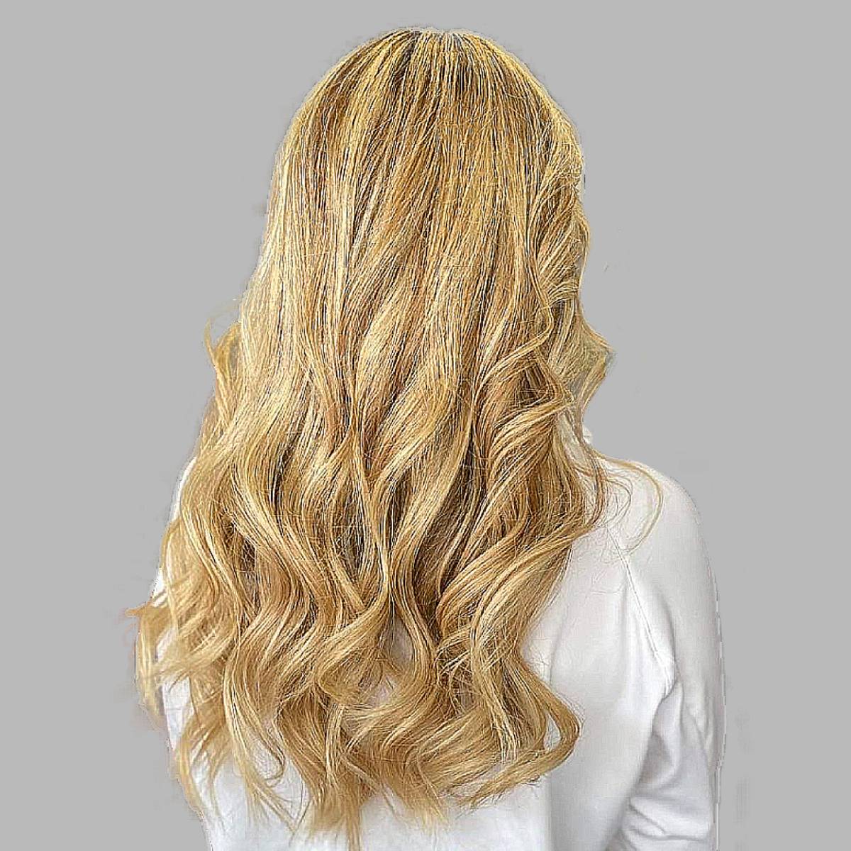 Image of Warm blonde hairstyle for oval faces