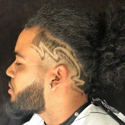 patronized yesteryear goodness barbers in addition to contemporary men eleven Awesome Man Bun Hairstyles With a Fade